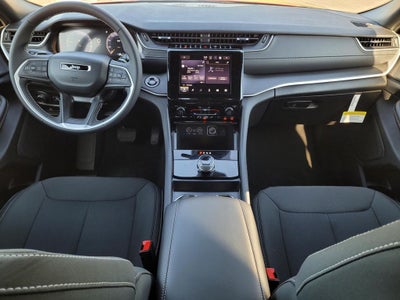 2026 Jeep Grand Cherokee Laredo