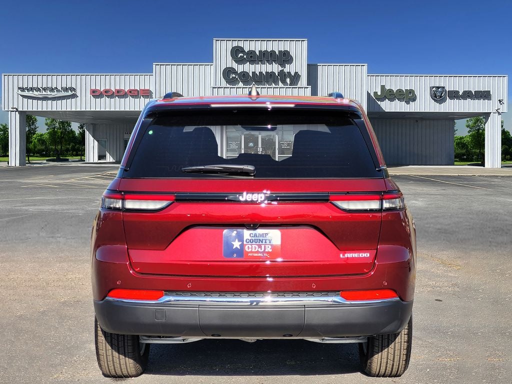 2026 Jeep Grand Cherokee Laredo