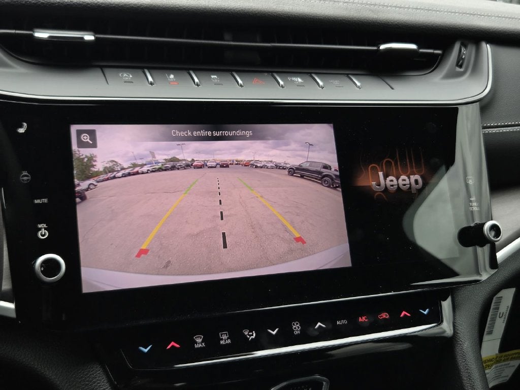 2026 Jeep Grand Cherokee Altitude
