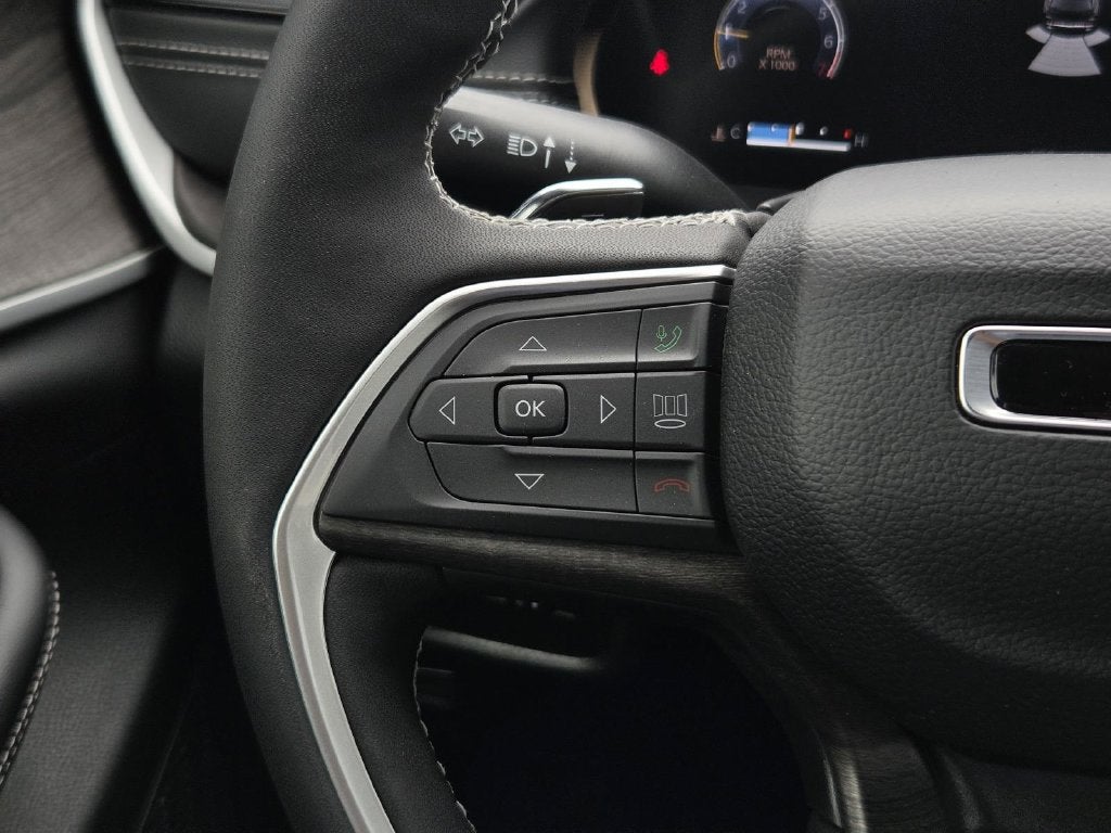 2026 Jeep Grand Cherokee Altitude