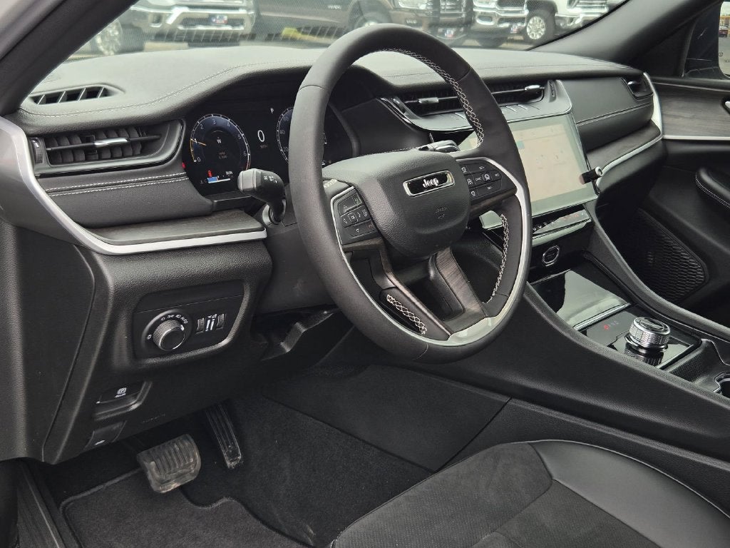 2026 Jeep Grand Cherokee Altitude