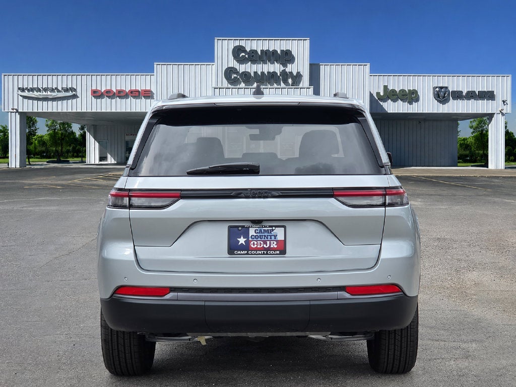 2026 Jeep Grand Cherokee Altitude