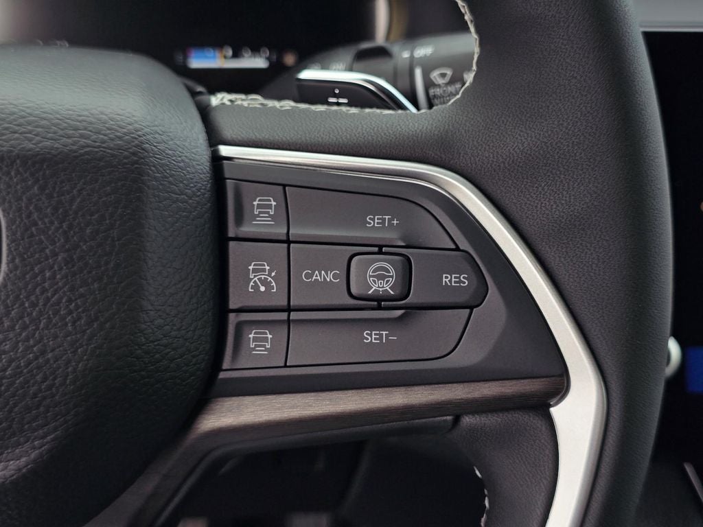 2026 Jeep Grand Cherokee Laredo