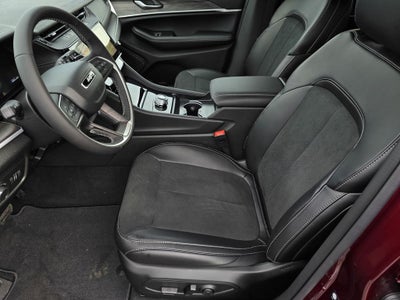 2026 Jeep Grand Cherokee Laredo