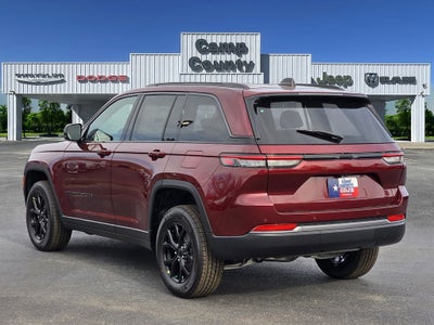 2026 Jeep Grand Cherokee Laredo
