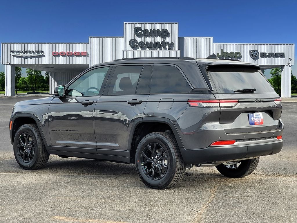 2026 Jeep Grand Cherokee Laredo