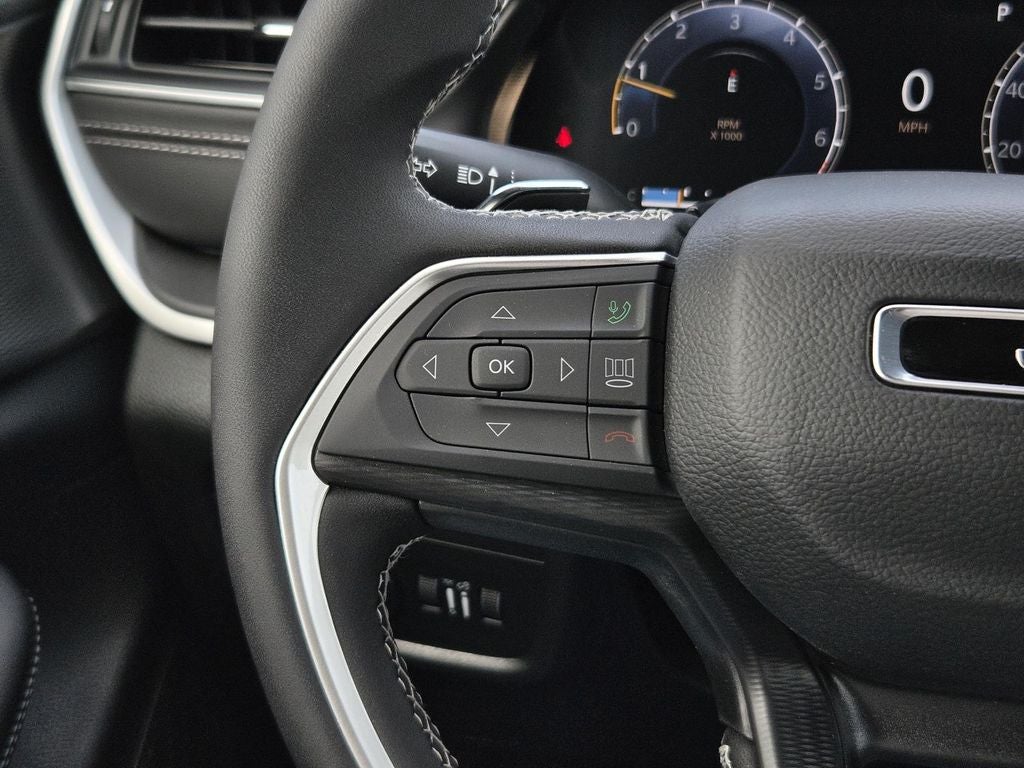 2026 Jeep Grand Cherokee L Laredo