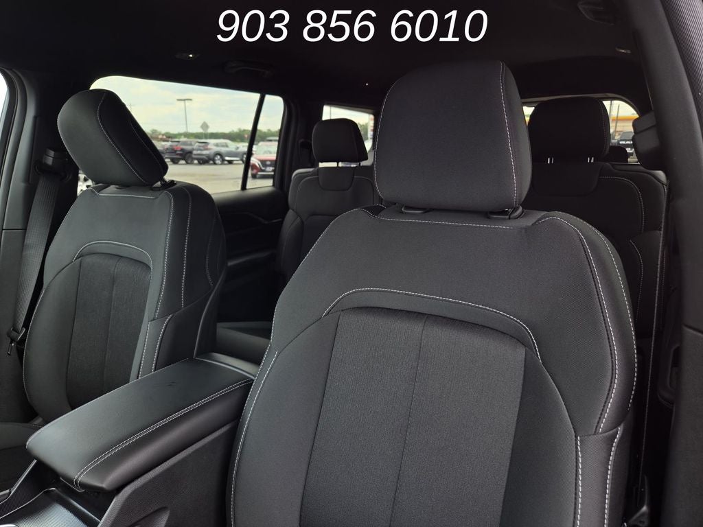 2026 Jeep Grand Cherokee L Laredo