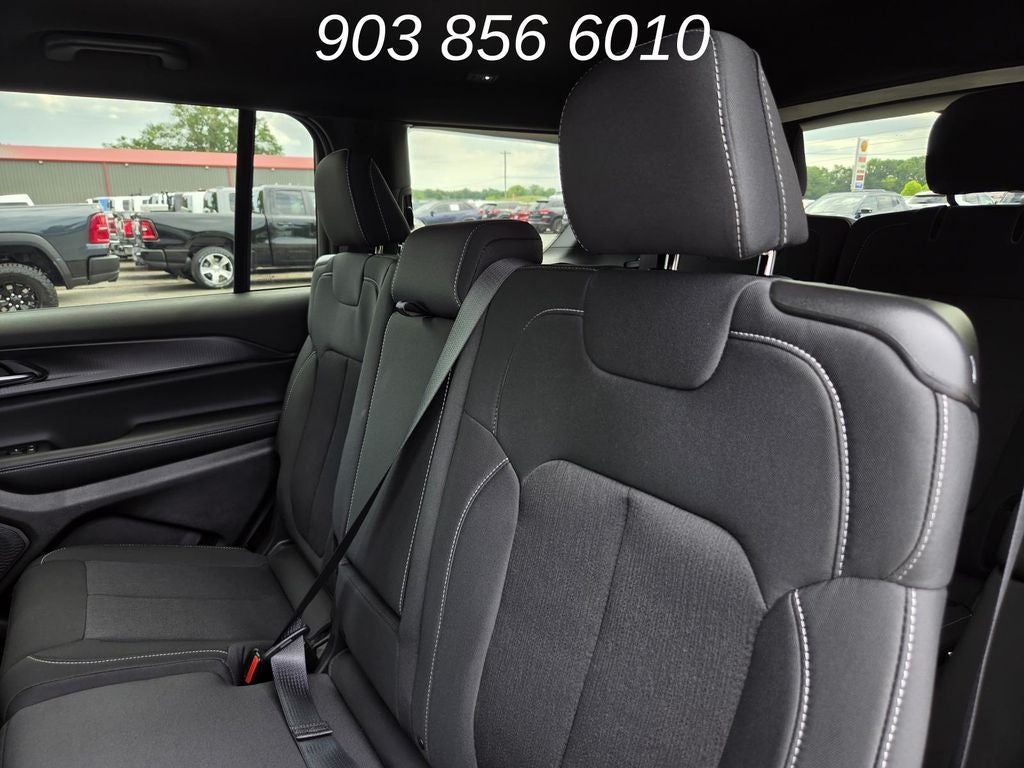 2026 Jeep Grand Cherokee L Laredo