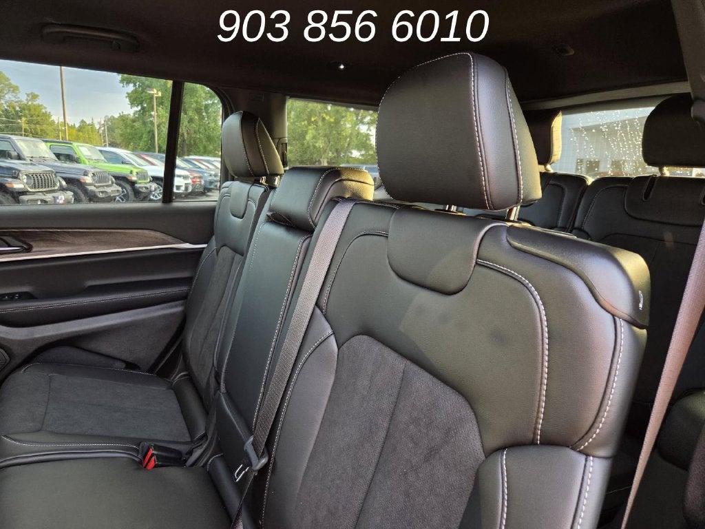 2027 Jeep Grand Cherokee L Laredo Altitude