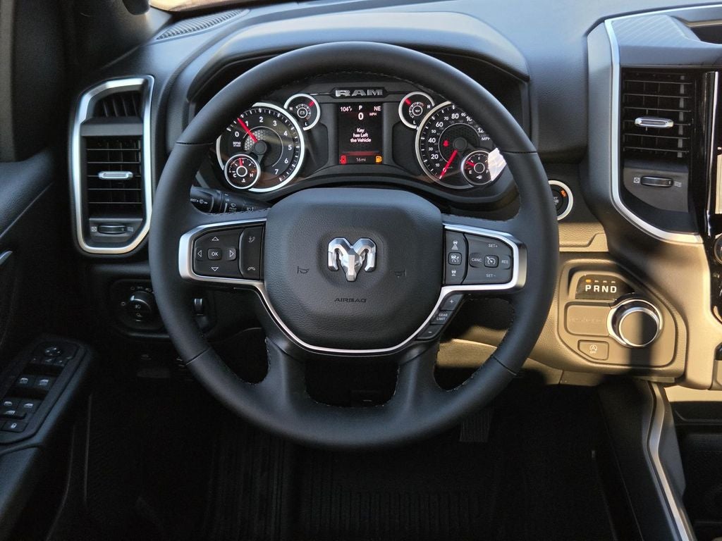2027 RAM 1500 Big Horn/Lone Star