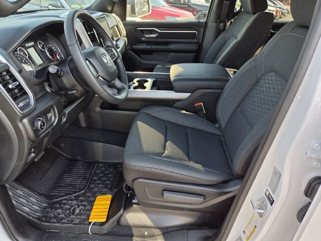 2027 RAM 1500 Big Horn/Lone Star