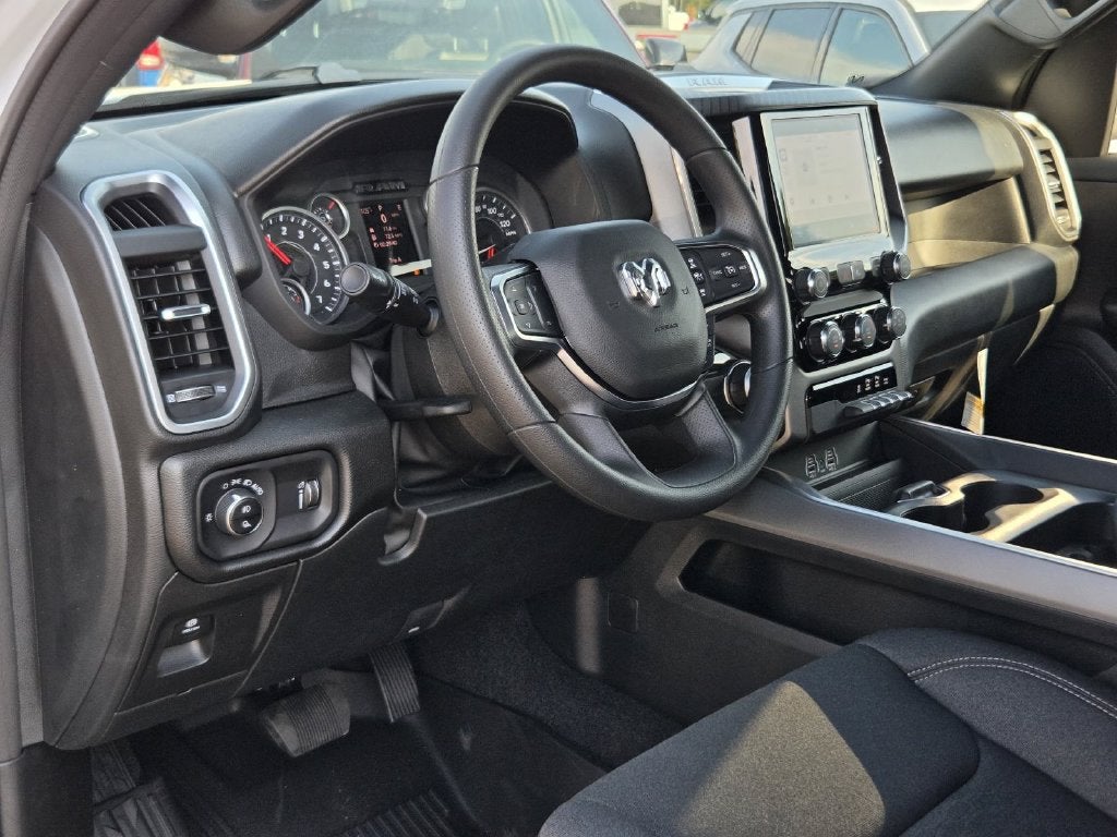 2027 RAM 1500 Big Horn/Lone Star
