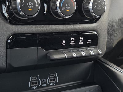 2027 RAM 1500 Big Horn/Lone Star