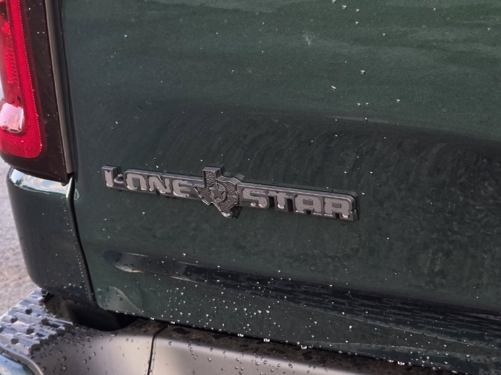 2027 RAM 1500 Big Horn/Lone Star