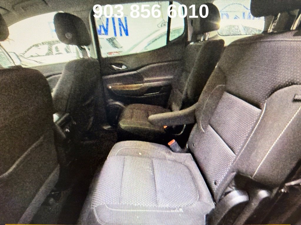 2023 GMC Acadia SLE