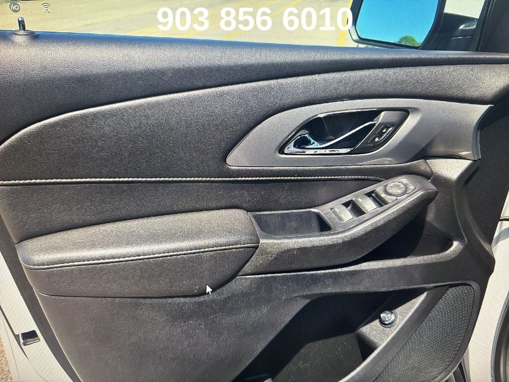 2022 Chevrolet Traverse LT Leather