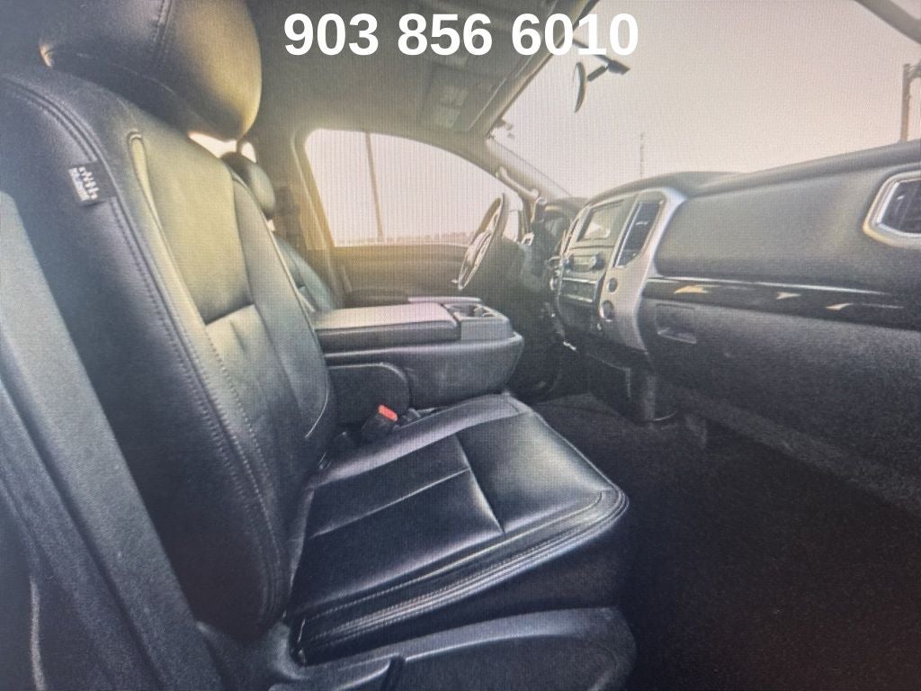 2017 Nissan Titan SV