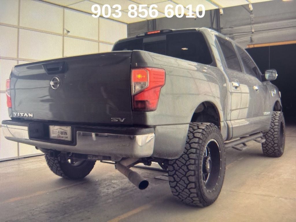 2017 Nissan Titan SV