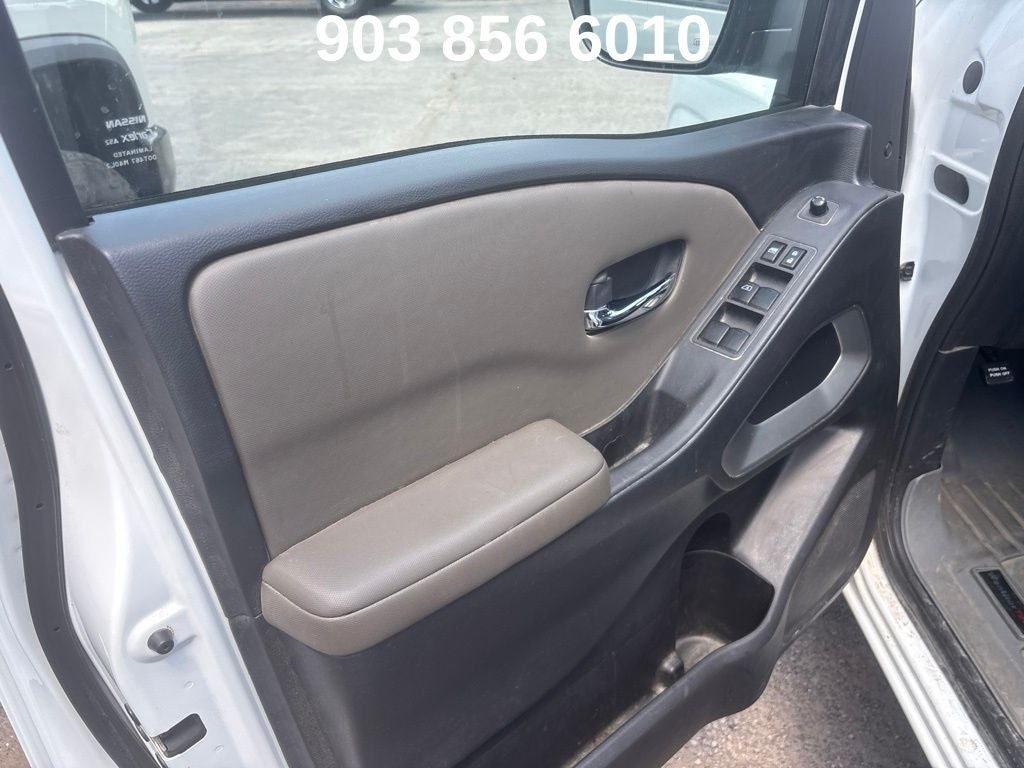 2023 Nissan Frontier SV