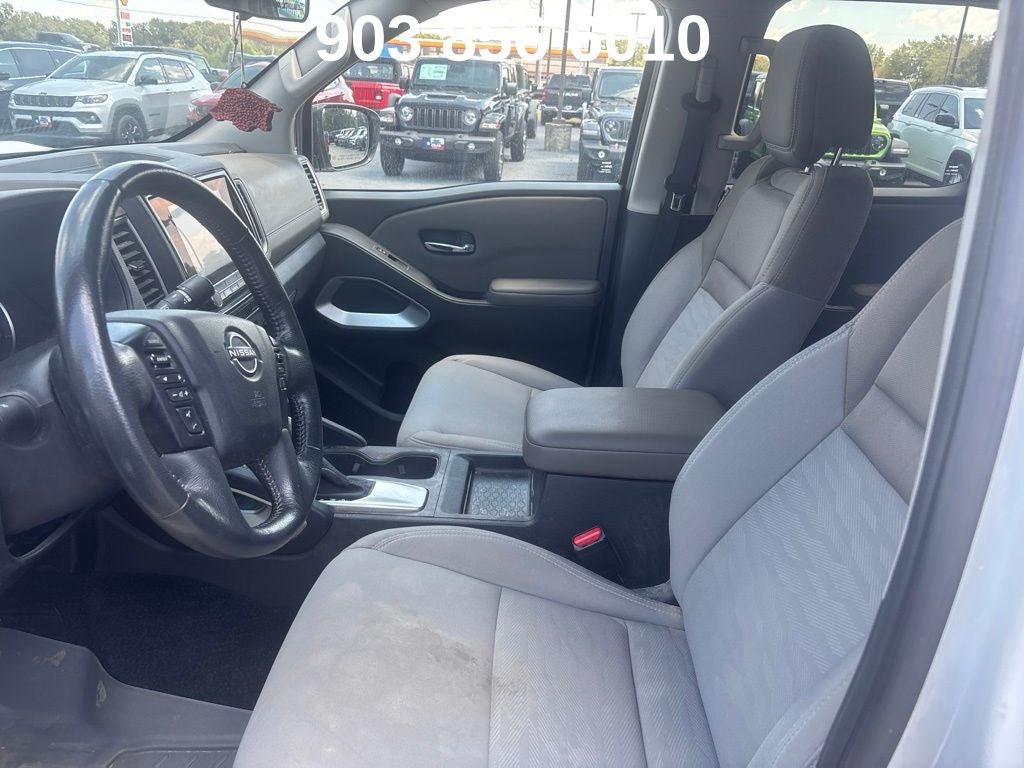 2023 Nissan Frontier SV
