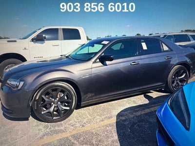 2021 Chrysler 300 Touring