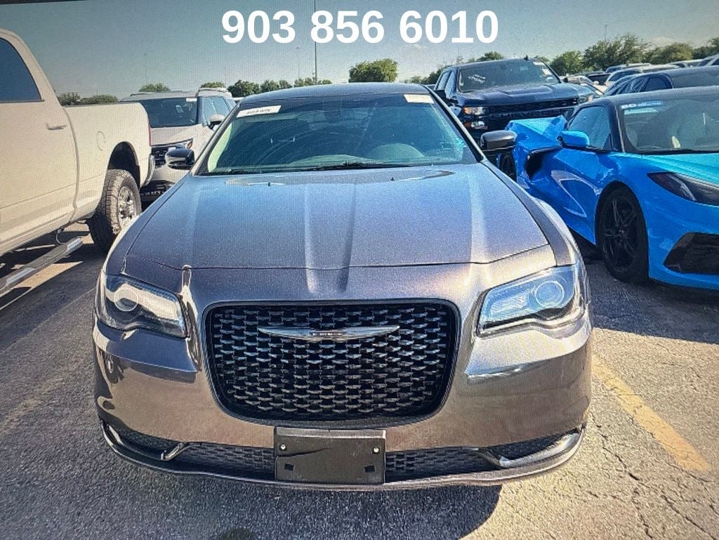 2021 Chrysler 300 Touring