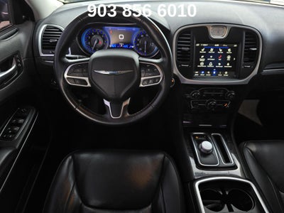 2022 Chrysler 300 Touring