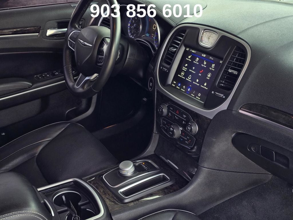 2022 Chrysler 300 Touring