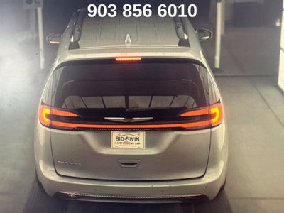 2021 Chrysler Pacifica Touring L