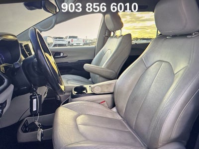 2021 Chrysler Pacifica Touring L