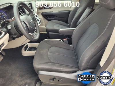 2024 Chrysler Voyager LX