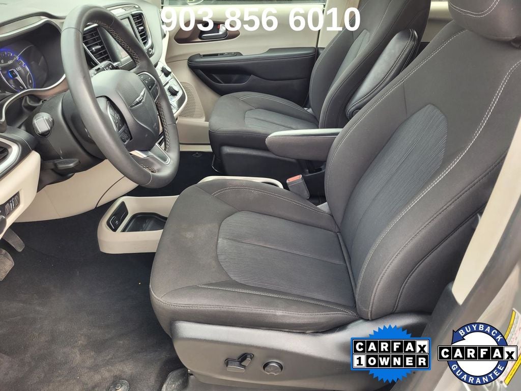 2024 Chrysler Voyager LX