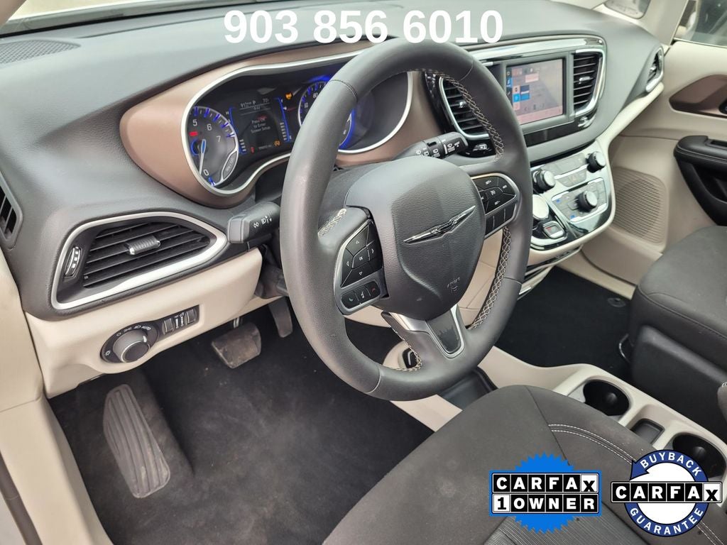 2024 Chrysler Voyager LX