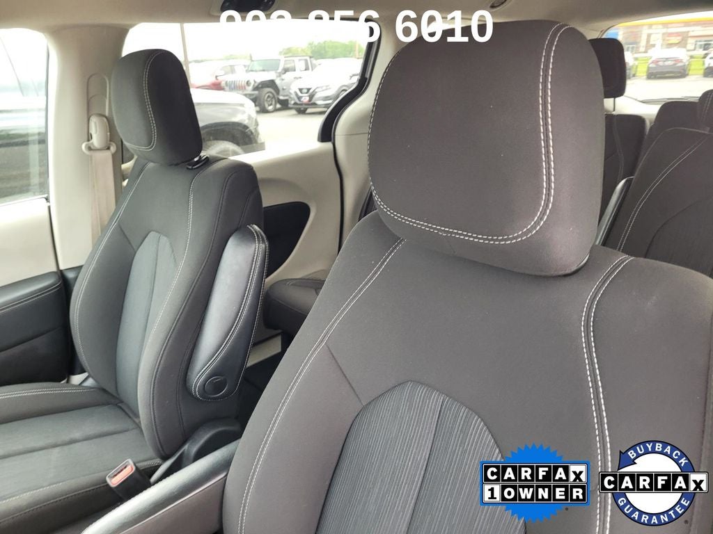 2024 Chrysler Voyager LX