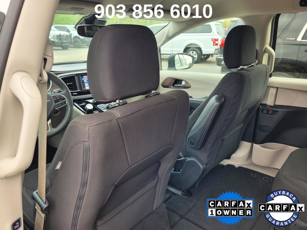 2024 Chrysler Voyager LX