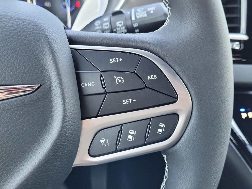 2026 Chrysler Voyager LX