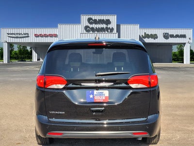 2026 Chrysler Voyager LX