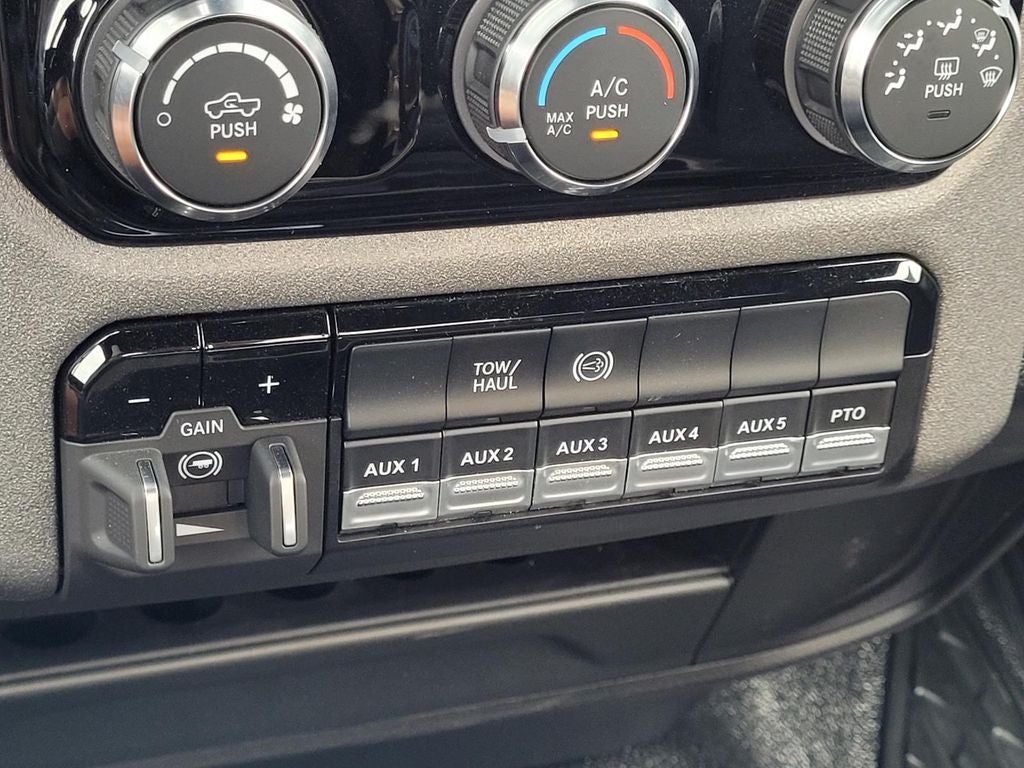 2026 RAM 3500 Tradesman 167.5 WB