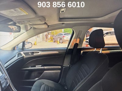 2020 Ford Fusion SE