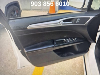 2020 Ford Fusion SE