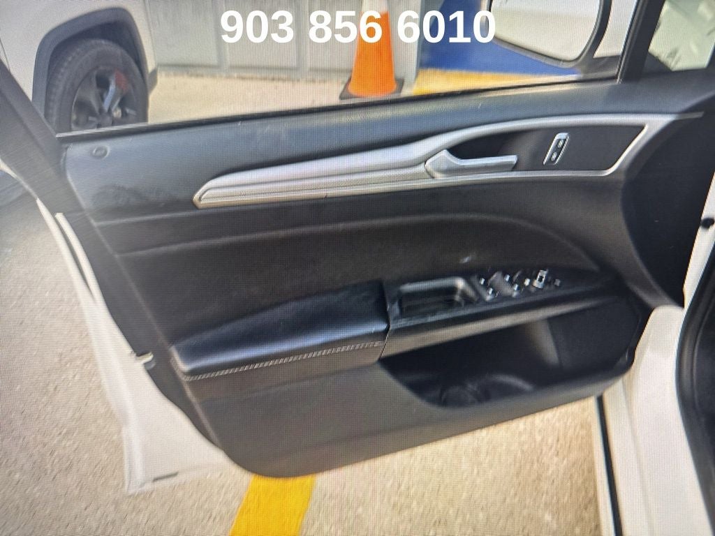 2020 Ford Fusion SE