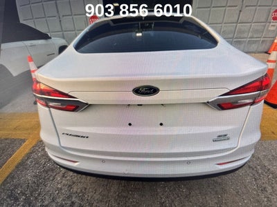 2020 Ford Fusion SE