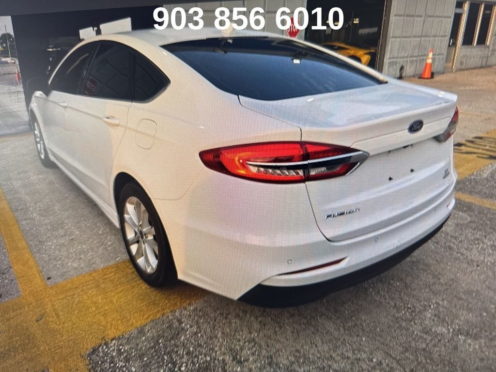 2020 Ford Fusion SE