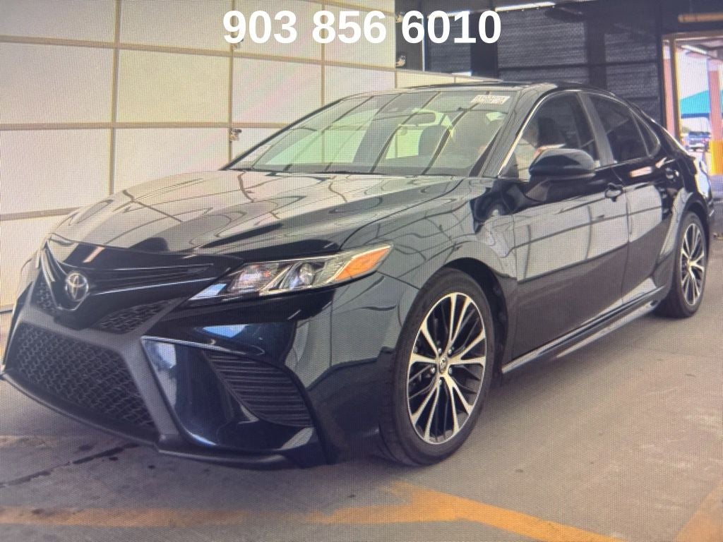 2020 Toyota Camry SE