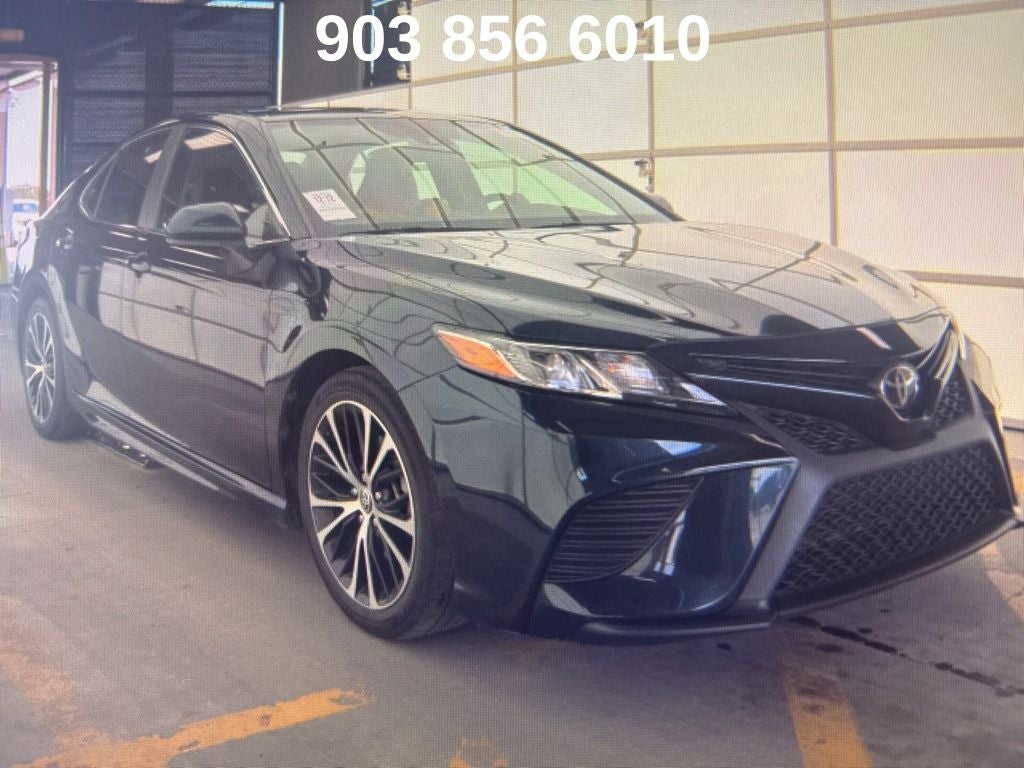 2020 Toyota Camry SE