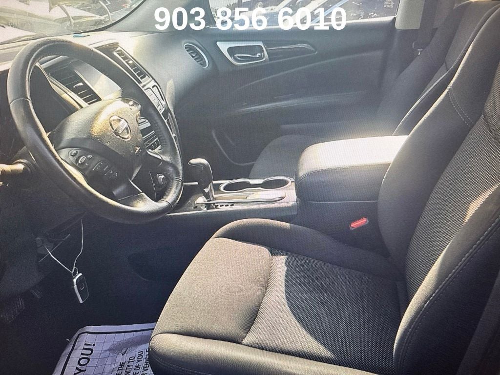 2020 Nissan Pathfinder SV
