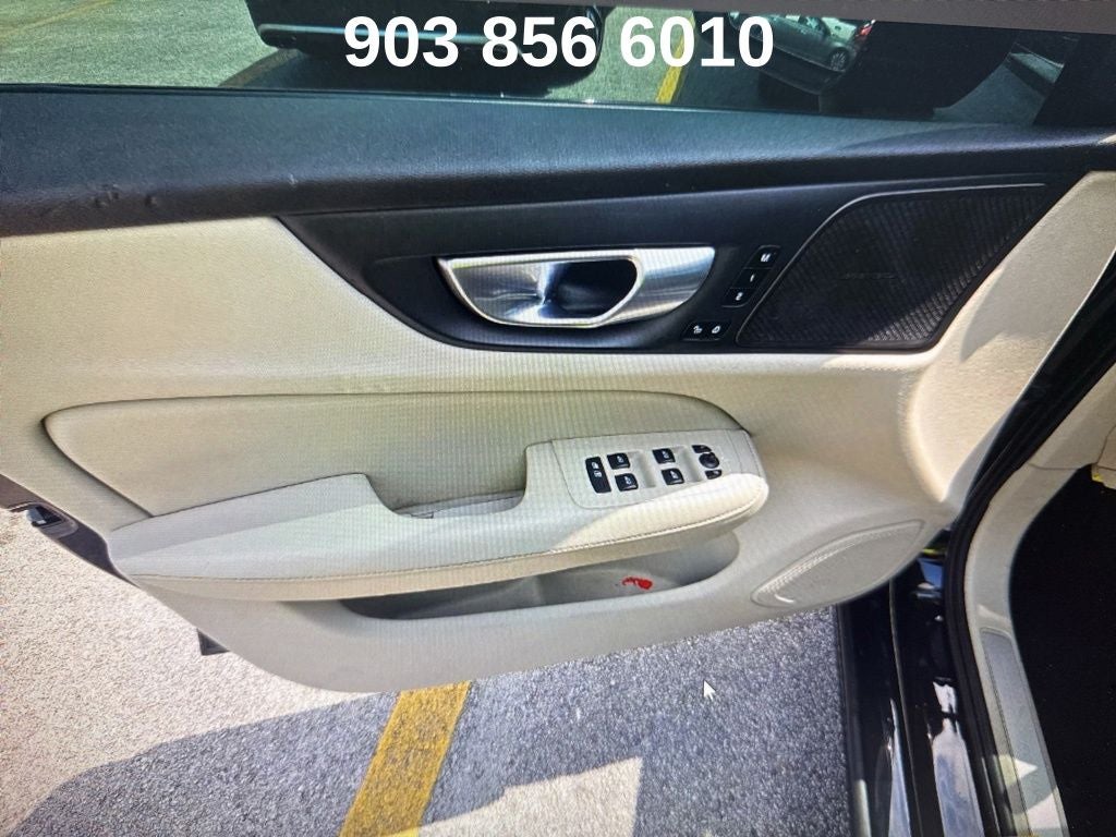 2024 Volvo S60 Recharge Plug-In Hybrid T8 Plus Dark Theme