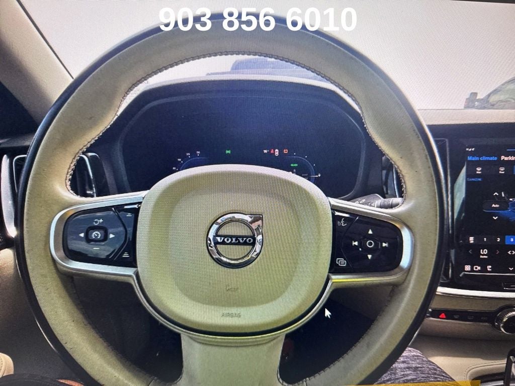 2024 Volvo S60 Recharge Plug-In Hybrid T8 Plus Dark Theme