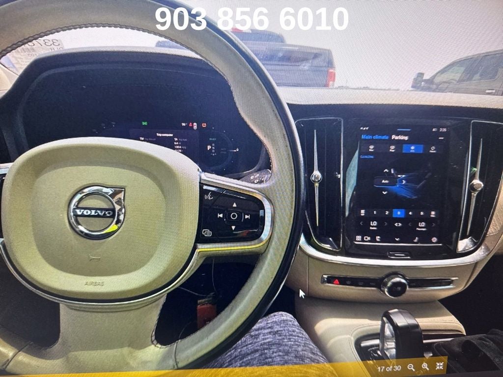 2024 Volvo S60 Recharge Plug-In Hybrid T8 Plus Dark Theme